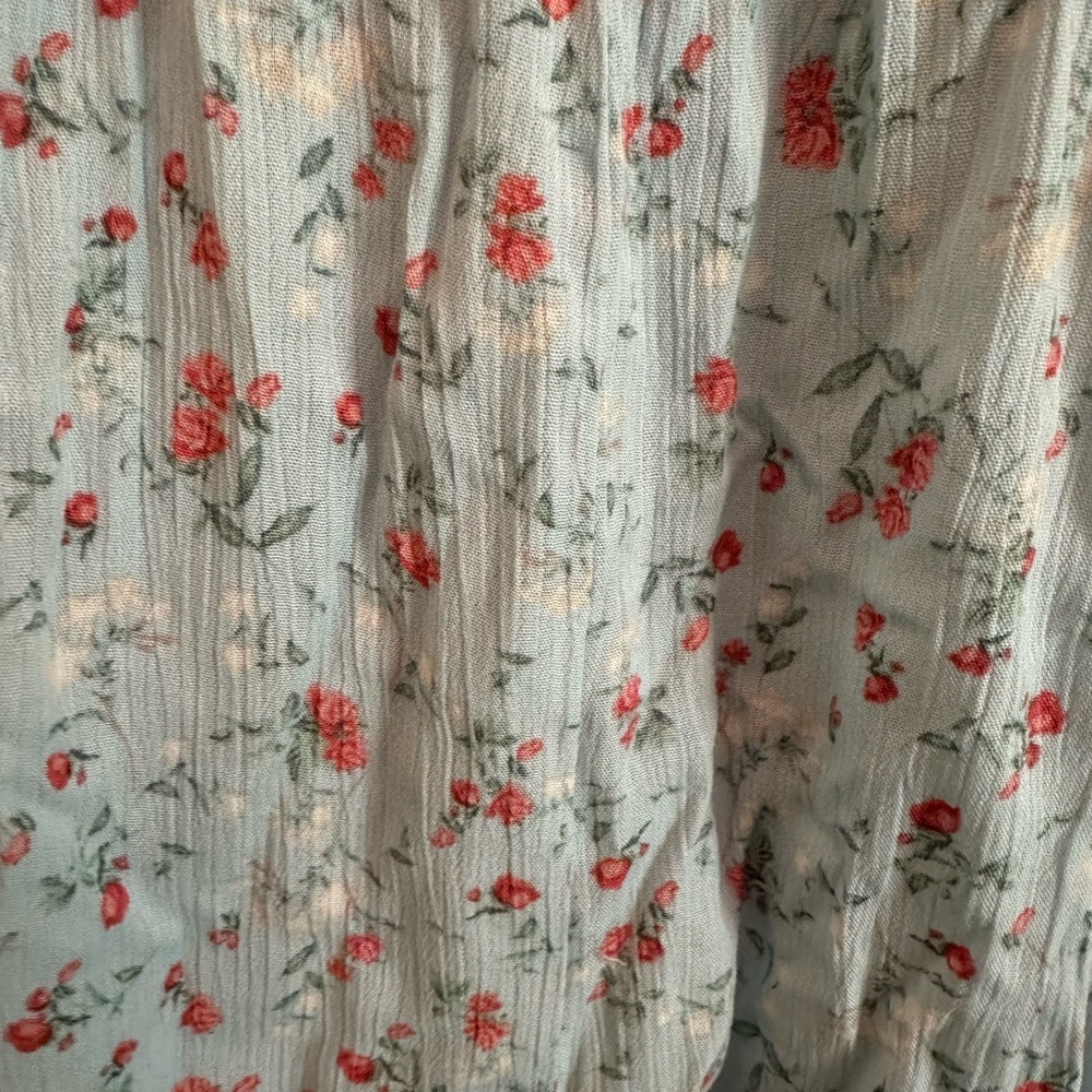 Rue21 Floral romper - Picture 2 of 8